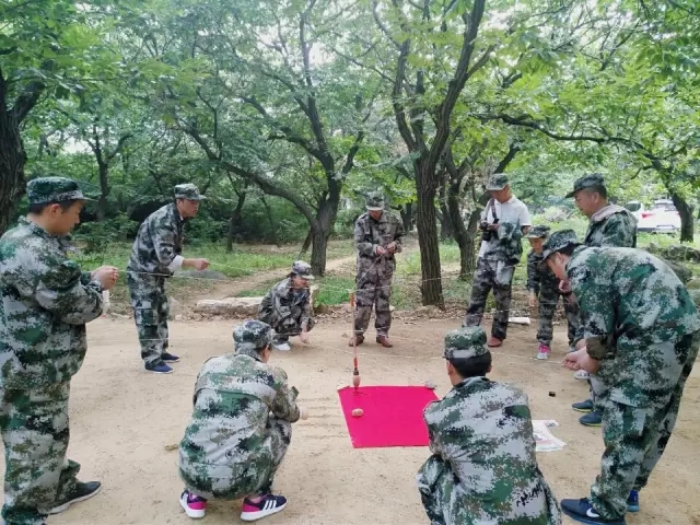 宿州三中教师团队开展户外拓展训练营